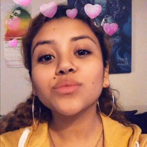 Meet your Posher, Mitzi